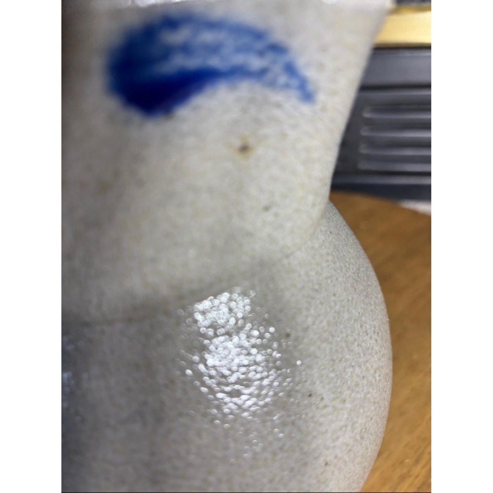Rowe Pottery Salt Glazed Pitcher Jug Vintage 1995 Stoneware Blue Heart Motif 9" - Picture 9 of 11
